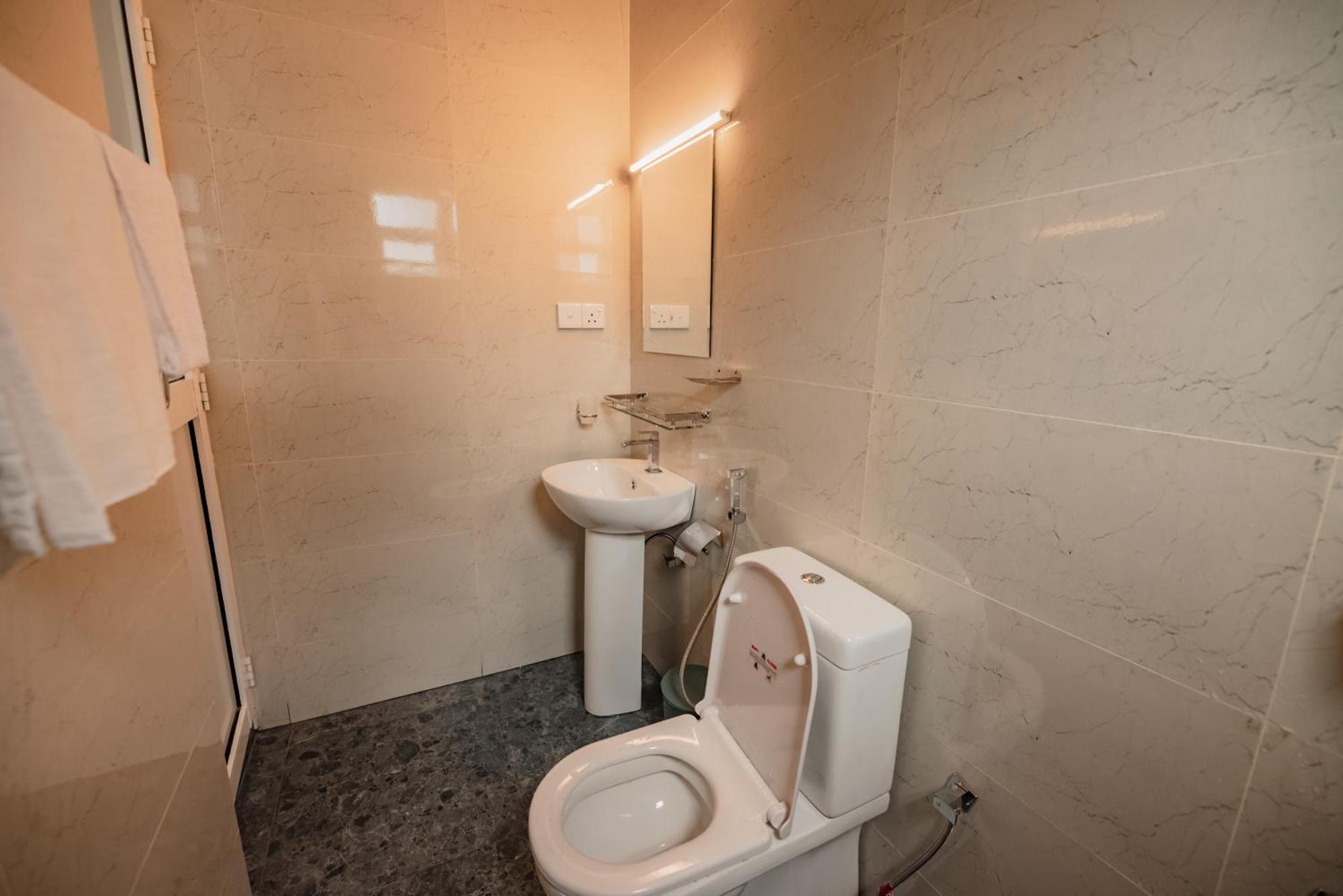 Nnr Wattala Hotel Ngoại thất bức ảnh